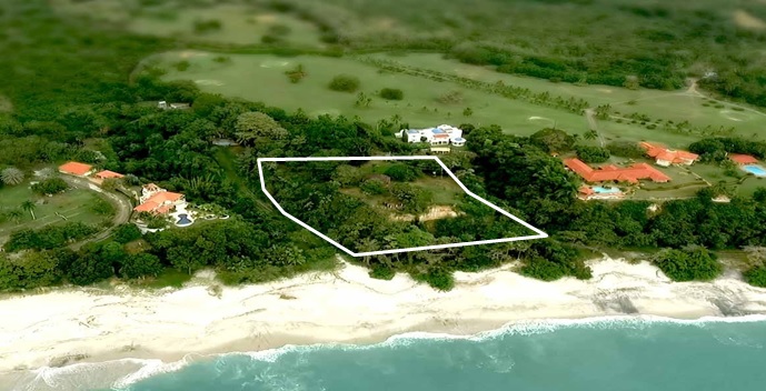 Venta de Terreno frente al mar en Chumico